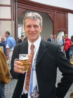 Pfarrer feiert