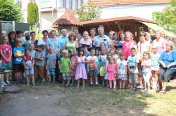 Kindergarten + Eltern danken der Stadt am 24. Juli
