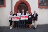 Spendenübergabe vom X. Kirchenkabarettfestival am 16. August